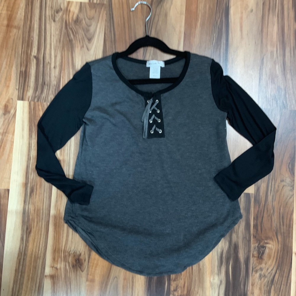 Wilma Top by Area Code 407